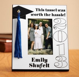 grad-tassel-frame