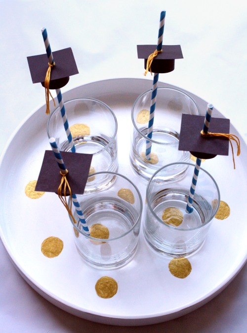 graduation-cap-straw-toppers