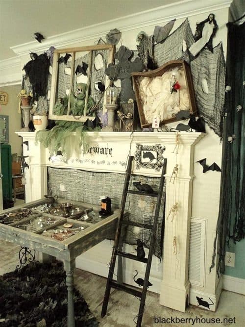 mantle-of-curiosities