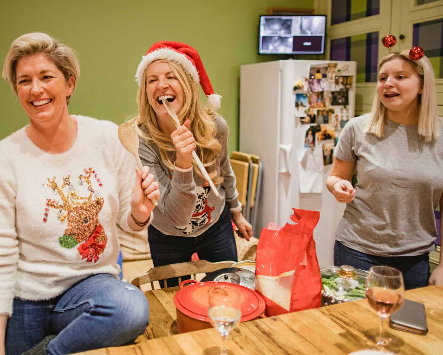 name that tune christmas game