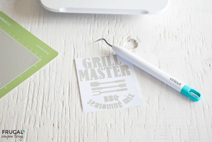 How to use a Cricut Weeding Tool