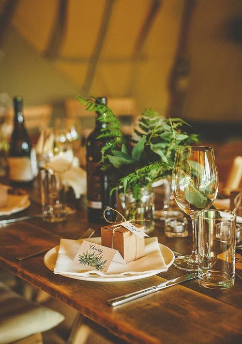 Cheap Wedding Centerpieces + Frugal Wedding Ideas Low-Cost