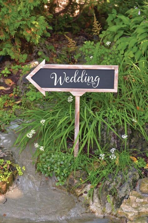 Cheap Wedding Decor | Wedding Chalkboard Arrow Sign