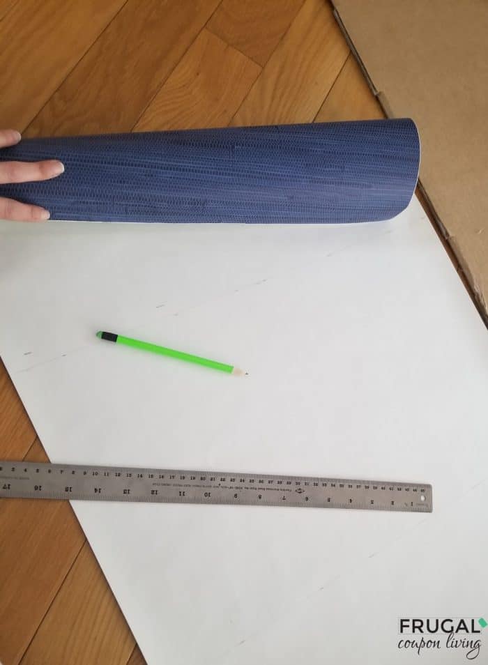 how to measure and precut peel and stick wallpaper