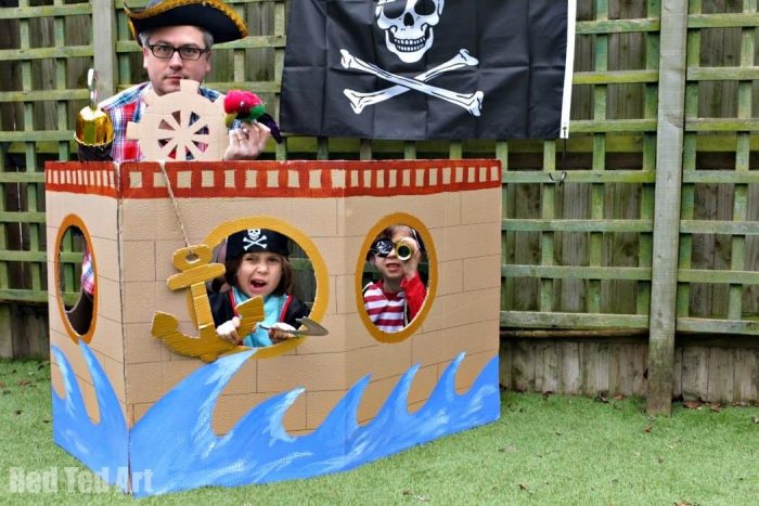 DIY Pirate Party Decorations and Photo Booth