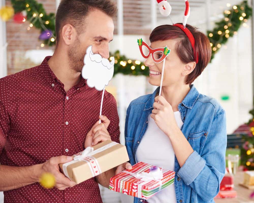 pass the parcel Christmas party game idea